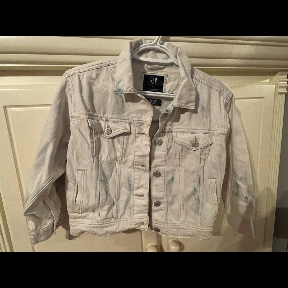 Gap jean jacket brand new white washed size m
